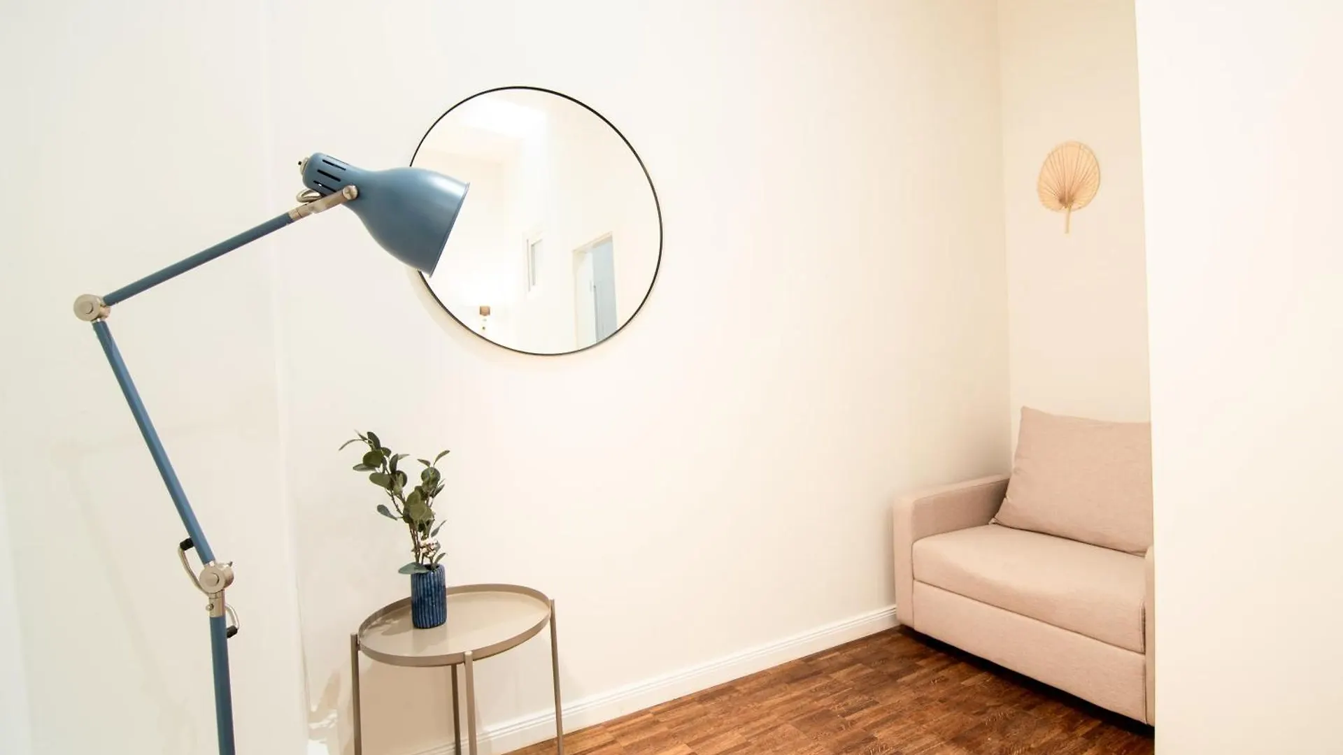 Hamburg - 2 Bedrooms For Up To 11 Guests